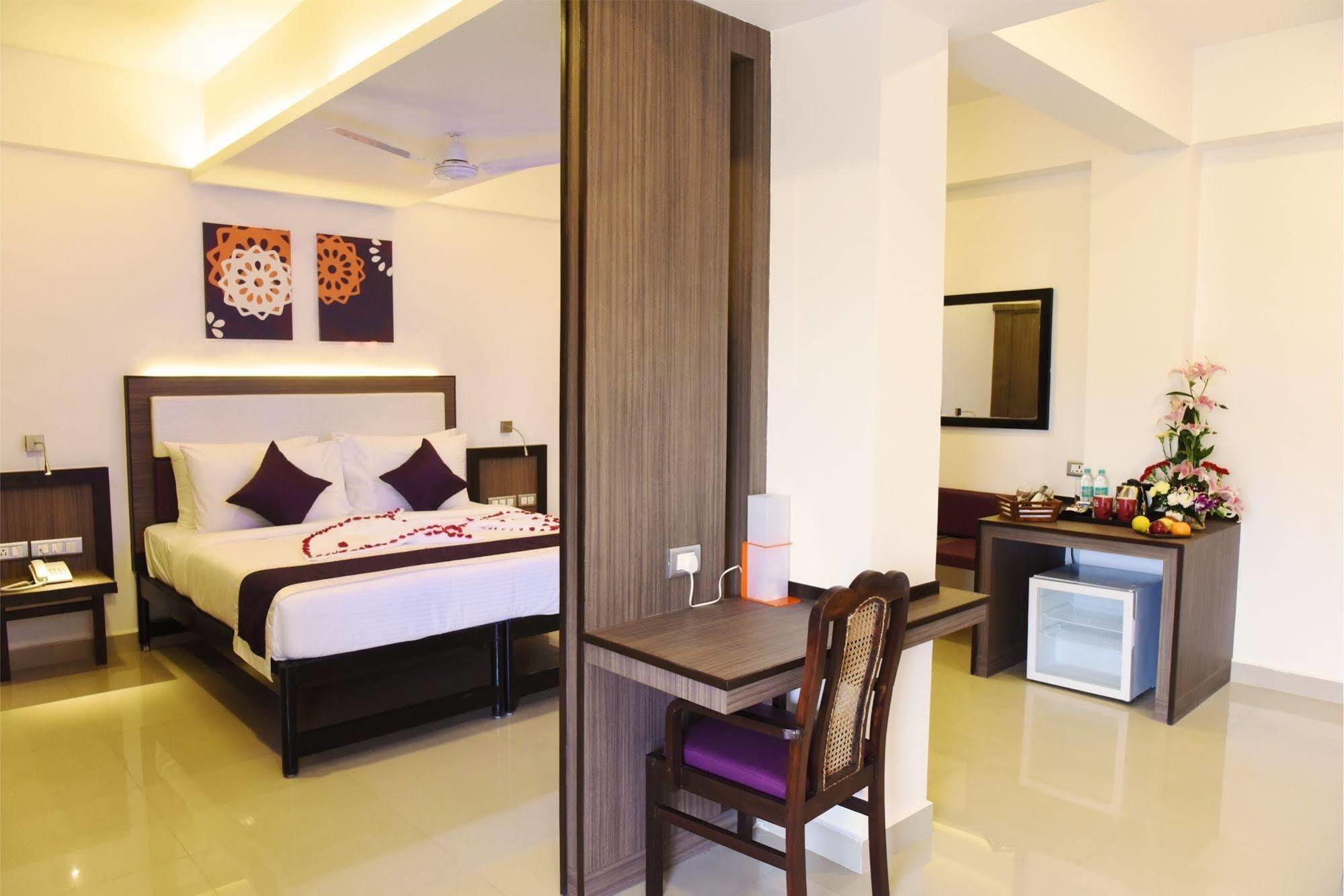 Treehouse Neptune Panaji Exterior foto